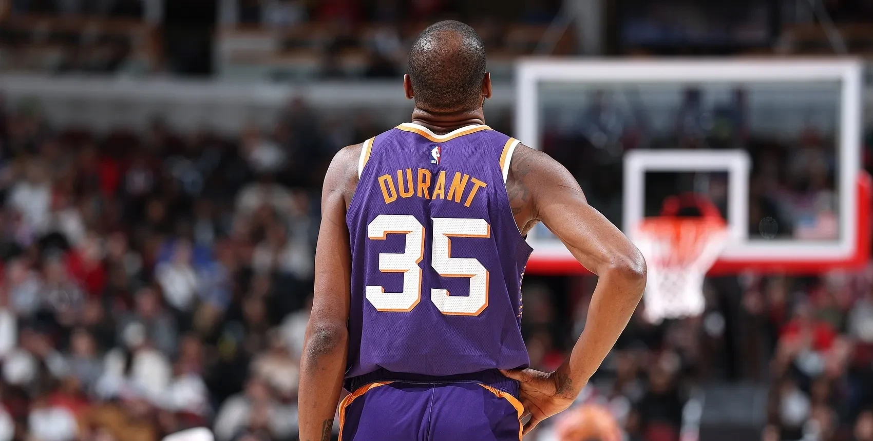 杜兰特重返赛场，险胜首场状态出色，法国队观众沸腾！